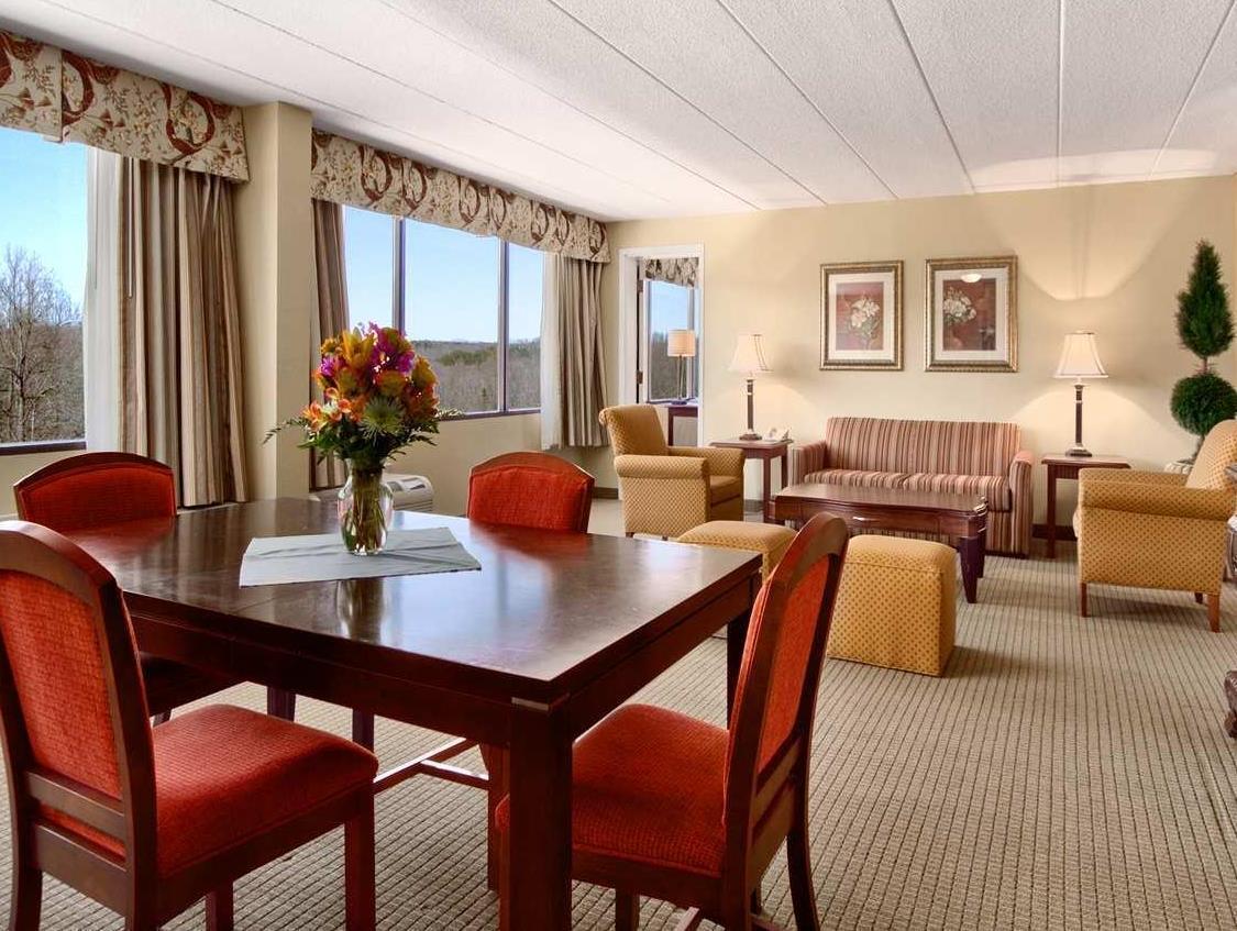 Doubletree By Hilton Charlottesville Esterno foto