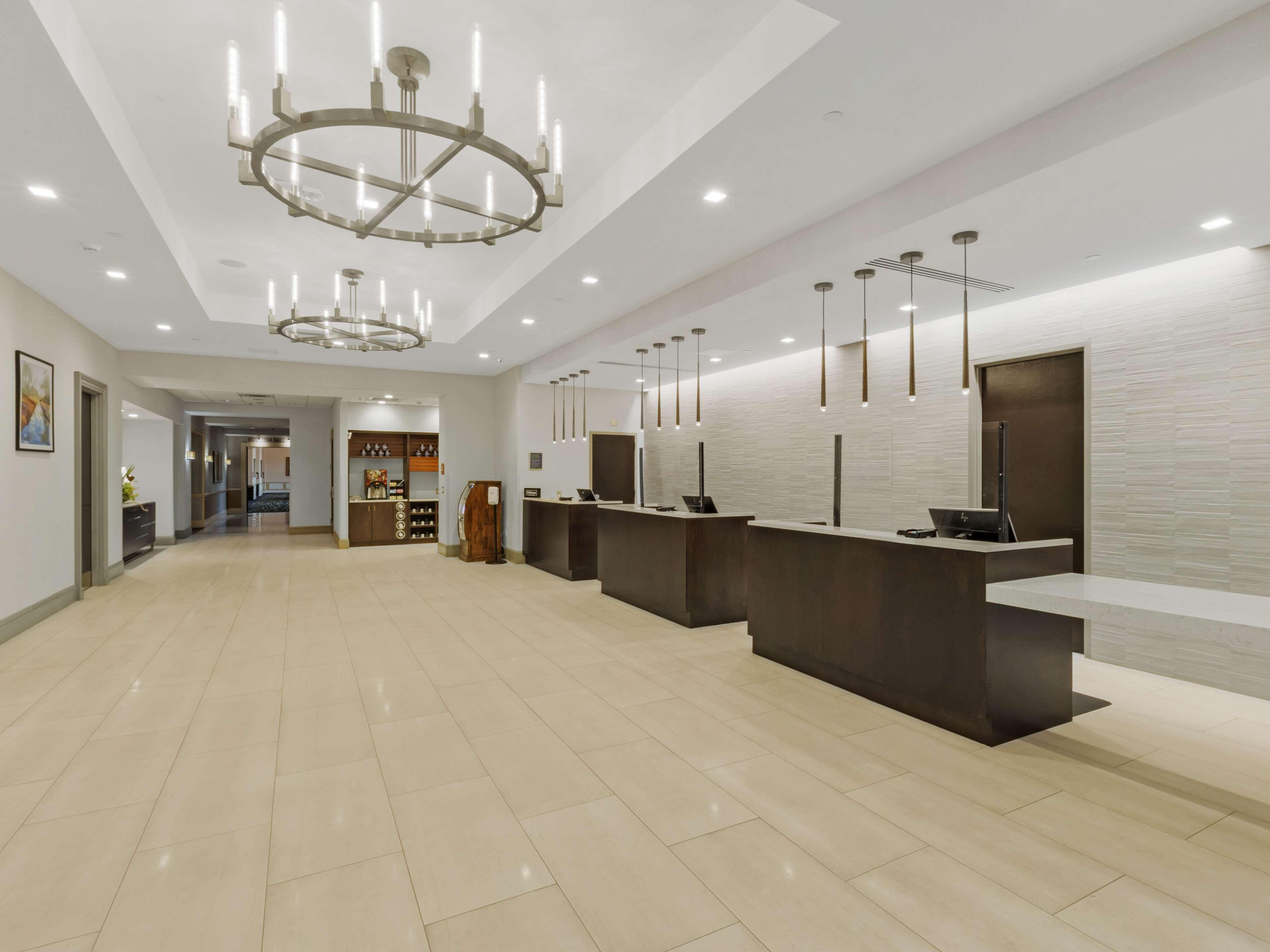 Doubletree By Hilton Charlottesville Esterno foto