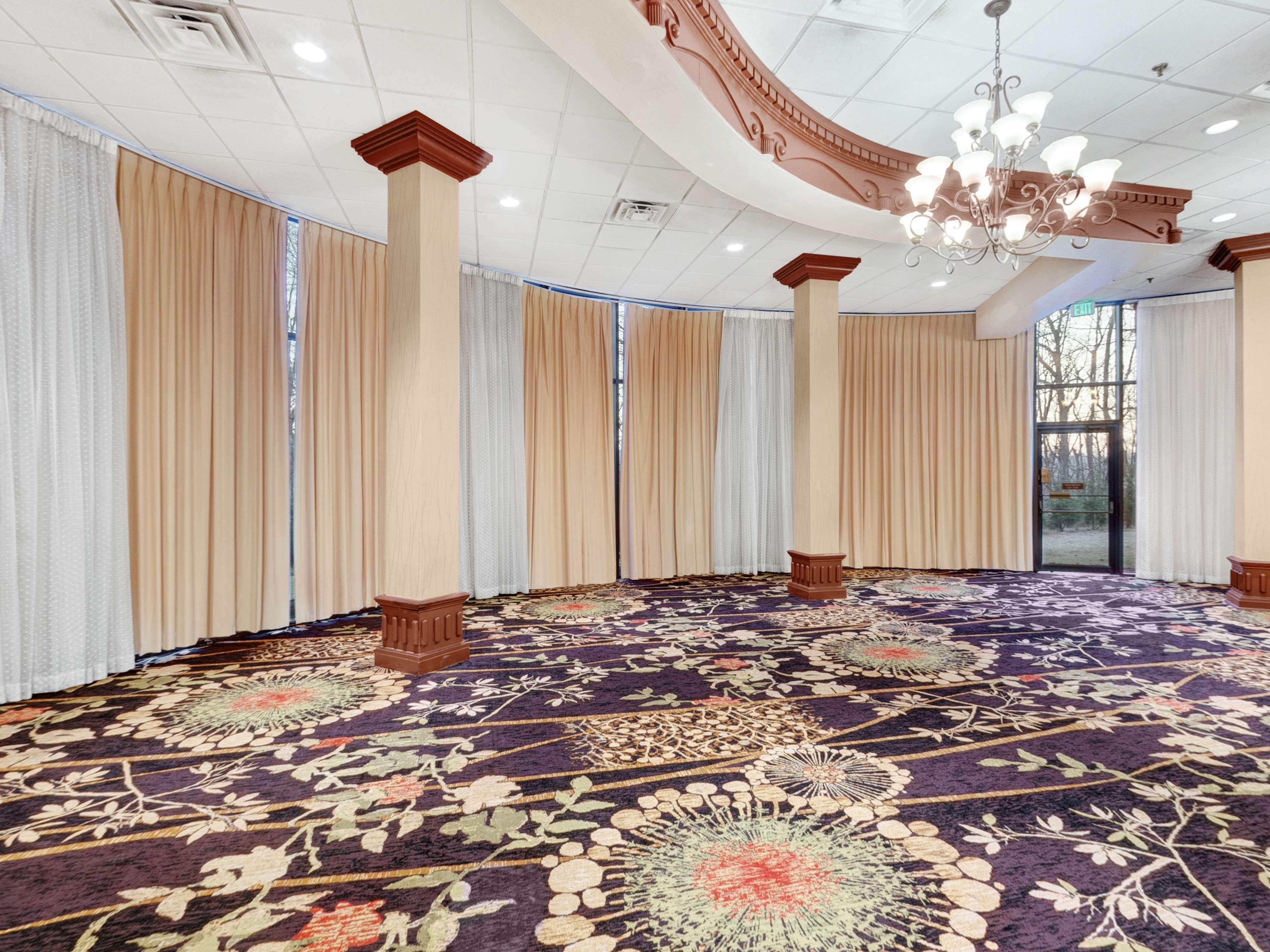 Doubletree By Hilton Charlottesville Esterno foto