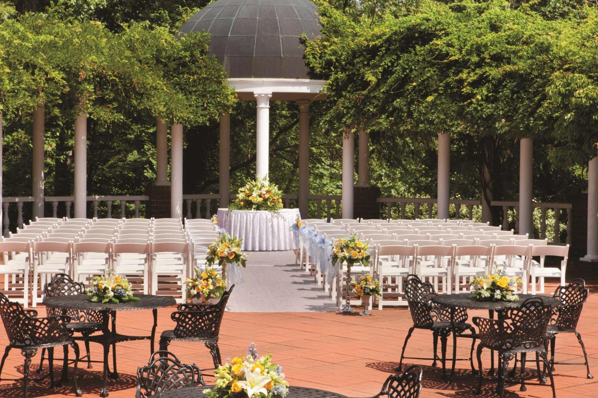Doubletree By Hilton Charlottesville Esterno foto