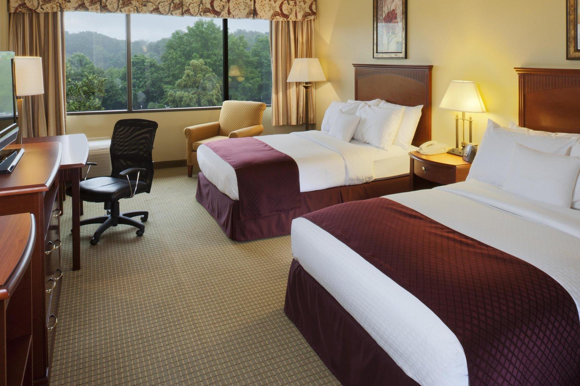 Doubletree By Hilton Charlottesville Esterno foto